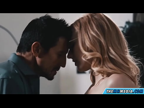 ❤️ Romantic poj niam nrog ib tug slutty blonde Liab porn ntawm peb  ☑