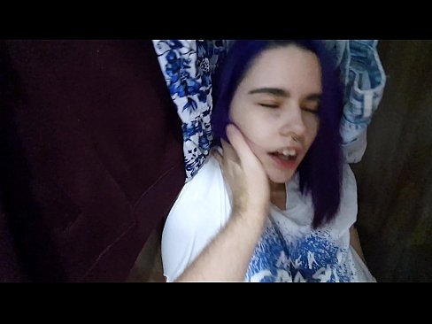 ❤️ Pom kuv tus ntxhais hauv lub txee dai khaub ncaws thiab pab nws cum Liab porn ntawm peb ☑